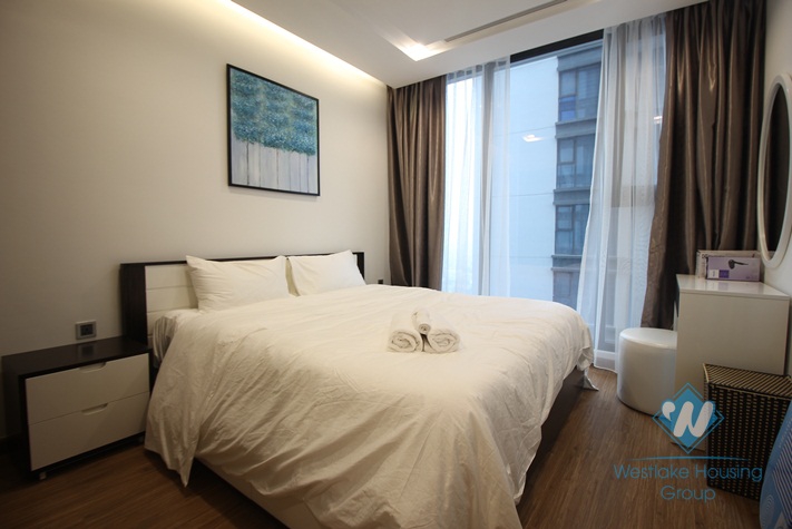 Luxury one bedroom apartment for rent in Vinhome Metrpolis, Ba Dinh district, Ha Noi